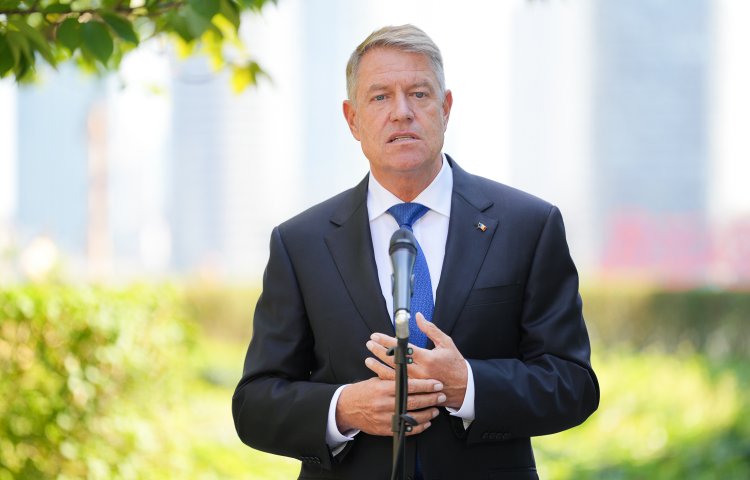 Iohannis a transmis ministrului Justiţiei cererile de urmărire penală a lui Vlad Voiculescu şi a Ioanei Mihăilă