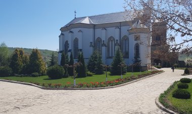Mănăstirea Floreşti care a donat mâncare pacienţilor de la Spitalul Murgeni, amendată cu 40.000 de lei