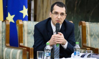 Voiculescu: Vaccinarea anti-COVID a fost în subordinea premierului