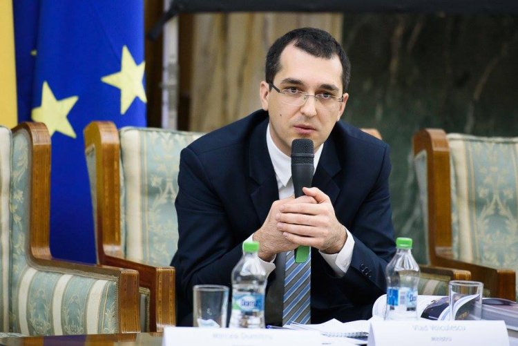 Voiculescu: Vaccinarea anti-COVID a fost în subordinea premierului