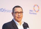 Victor Ponta își recăpătă titlul de doctor