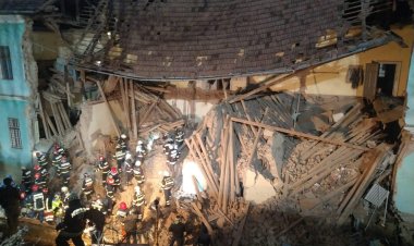 Un copil a murit și altul e în stare gravă după ce un perete s-a prăbușit la internatul unui liceu din Harghita