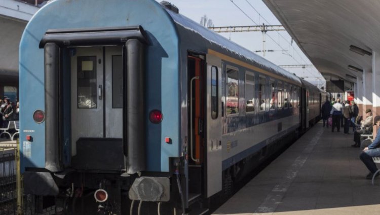 Care este programul trenurilor în minivacanța de 1 Mai și Paște. Vor fi suplimentate trenuri