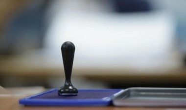 CCR respinge solicitarea de anulare a primului tur de scrutin; turul II - pe 8 decembrie