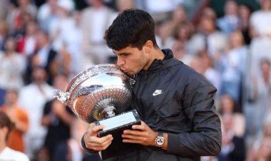 Spaniolul Carlos Alcaraz a câştigat în premieră turneul de la Roland Garros
