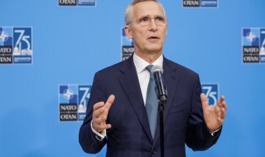 Stoltenberg: Ajutorul militar pentru Ucraina va fi intensificat, dar este prea devreme pentru o decizie de aderare la NATO