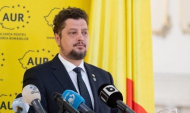 Claudiu Târziu: Suntem pe marginea prăpastiei și așteptăm salvarea de la un cuplet binecuvântat de Georgescu