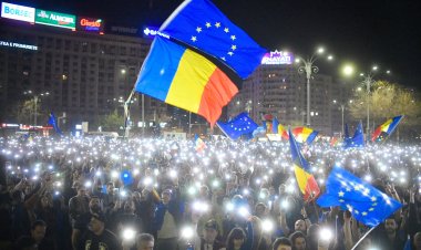 EuRo Manifest: Mii de persoane participă la manifestația proeuropeană din București