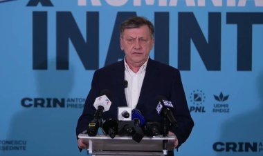 Crin Antonescu răspunde acuzațiilor: Nu am fost colaborator al Securității. Am fost o victimă, nu colaborator