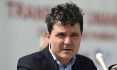 Nicușor Dan este matematic noul președinte al României