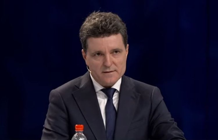 Nicușor Dan, către George Simion: A fost sau nu un plan de marketing, case la 35.000 de euro?