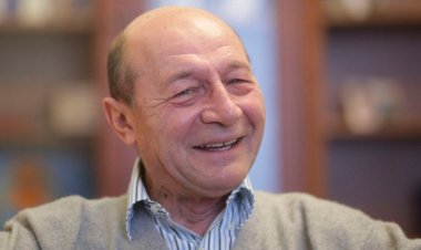 Traian Băsescu, operat pe cord la un spital din Paris