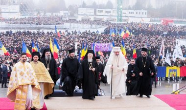 Patriarhul Daniel, despre sfințirea picturii Catedralei Naționale: Un moment luminos de întărire a credinței și a iubirii frățești