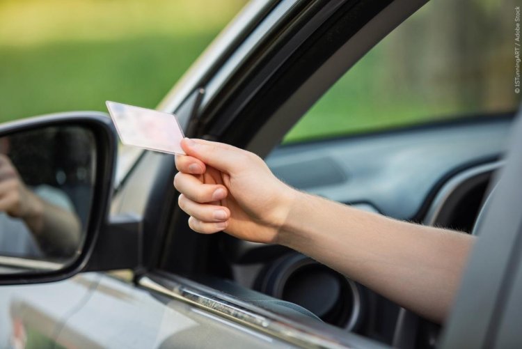 Schimbări importante la permisele de conducere, votate în Parlamentul European