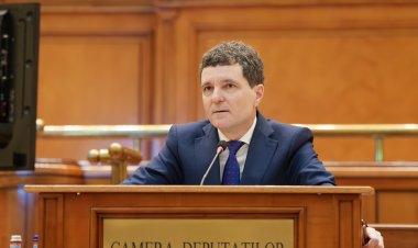 Nicușor Dan a prezentat în Parlament Strategia Națională de Apărare a Țării: Rusia desfășoară un război hibrid împotriva României