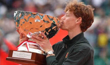 Sinner l-a învins pe Alcaraz în finala turneului de la Monte Carlo și redevine numărul unu mondial