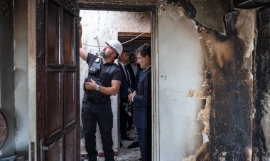 Nicușor Dan, vizită la blocul afectat: Sunt estimări că au fost peste 30 kg de explozibil clasic