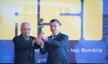 Municipiul Iaşi primeşte trofeul Marul de Aur, Oscarul Turismului din partea FIJET