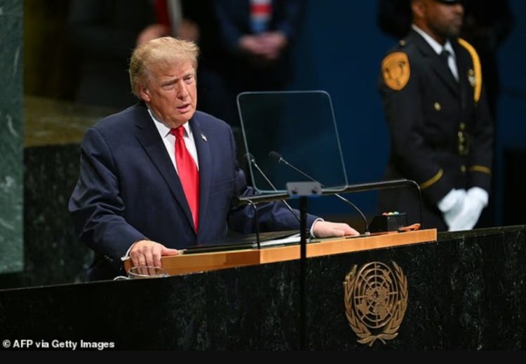 Trump afirmă că SUA vor folosi de acum înainte termenul de super-inteligenţă în loc de inteligenţă artificială