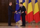 Guvernul Niculecu a depus jurământul. Nicuşor Dan: Există aşteptări pentru reforme.