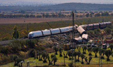 Două trenuri de mare viteză s-au ciocnit în Spania. Cel puțin 68 de morți și numeroși răniți, potrivit ultimului bilanț.