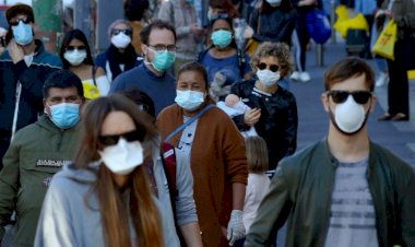 Masca obligatorie, între anumite ore, în spaţiile deschise