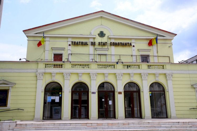 Decebal Făgădău a semnat contractul de finanțare pentru Teatrul de Stat Constanța